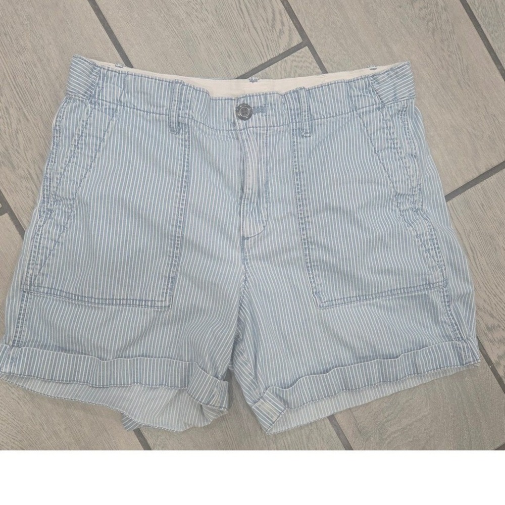 Gap Khaki Short Womens 6 Light Blue White Striped Cuffed‎ Cotton Patch Pocket